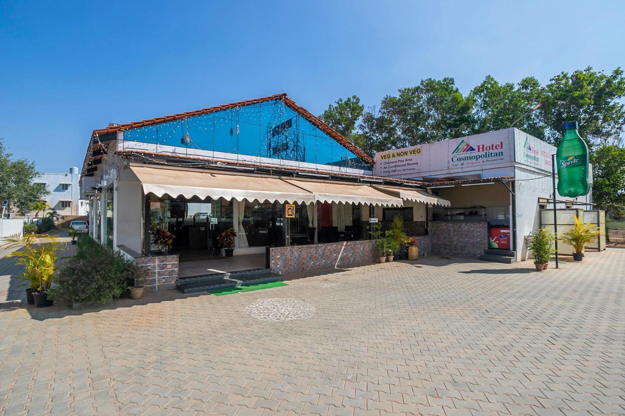 Отель Collection O Cosmopolitan Devanahalli Экстерьер фото