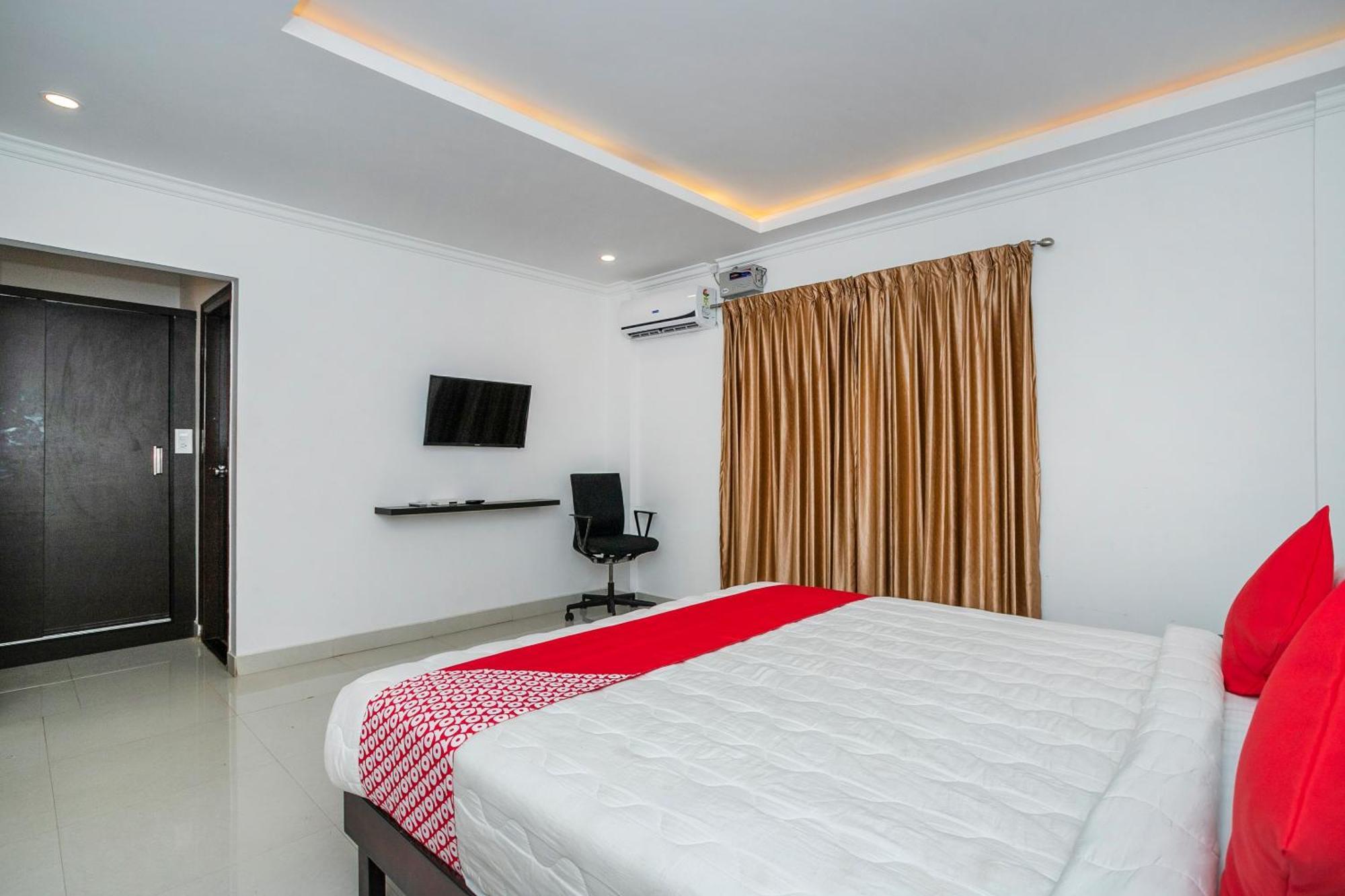 Отель Collection O Cosmopolitan Devanahalli Экстерьер фото